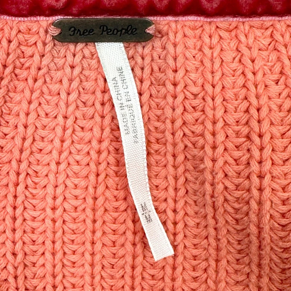 Free People Sweater Small Pullover Loose Bell Sleeve V Neck‎ Knit Cropped Coral